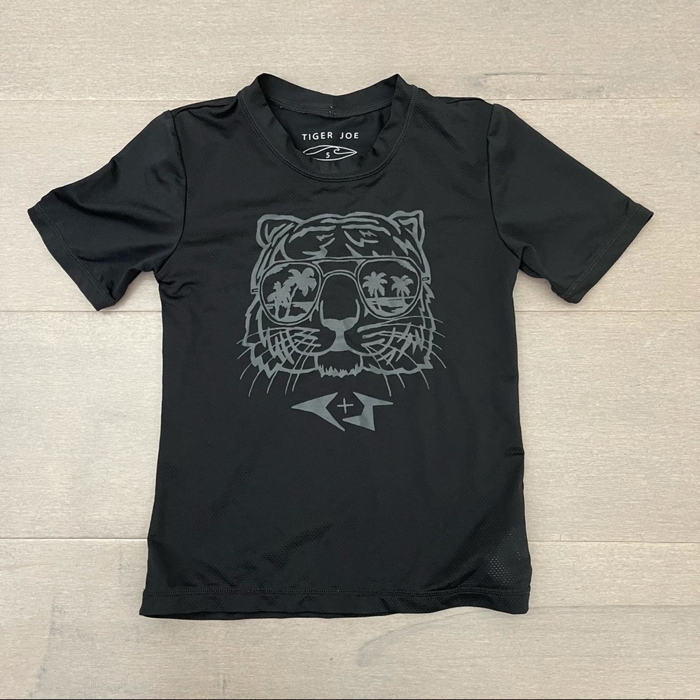 TIGER JOE by Seafolly Rashguard in Black